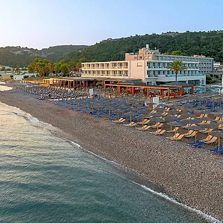 Avra 4*
